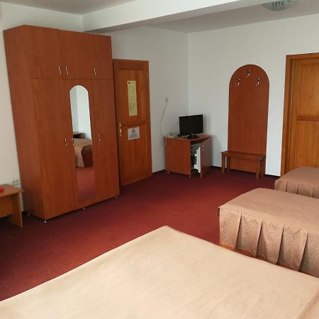 Hotel Lotus Arad Eksteriør billede