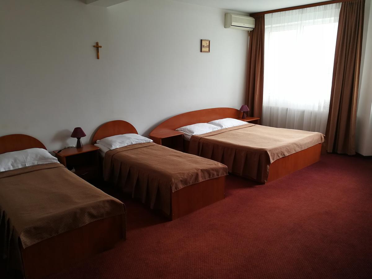 Hotel Lotus Arad Eksteriør billede